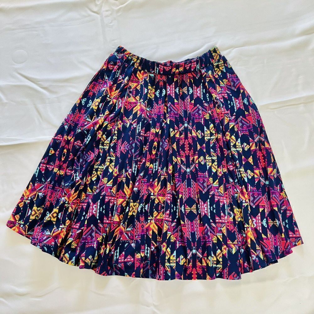 LulaRoe Madison Skirt With Pockets Casual  Multicolor Travel  Beautiful S 0711